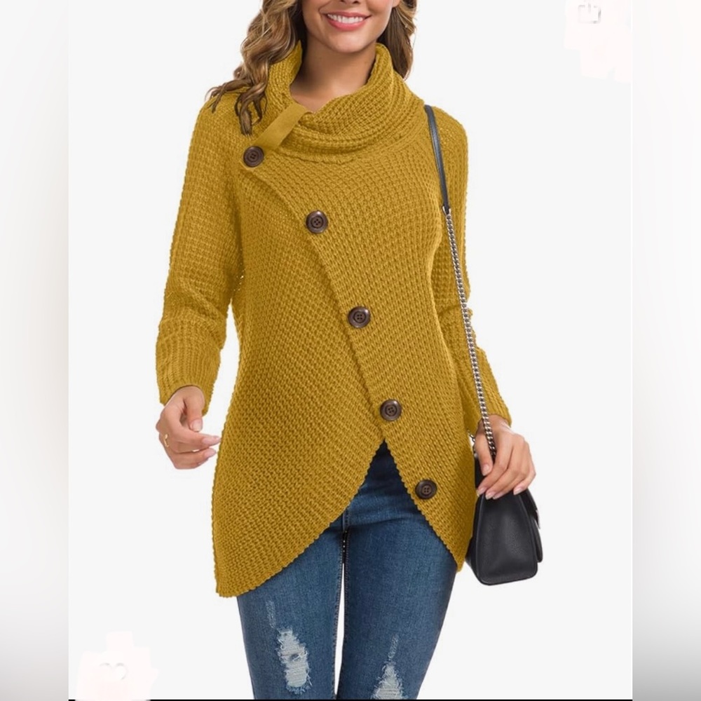 New! Women's Solid Gold Chunky Button Pullover Sweater (Large)